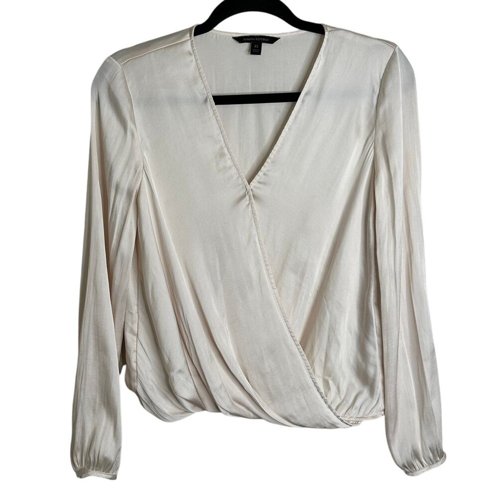 Banana Republic Cream Surplice V-Neck Blouse Long Sleeve Party Going Out XS